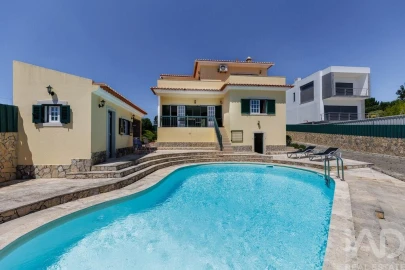 Moradia T4 para Venda em Mafra