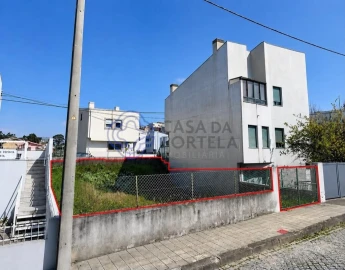 Terreno para Venda em Baguim do Monte (Rio Tinto)