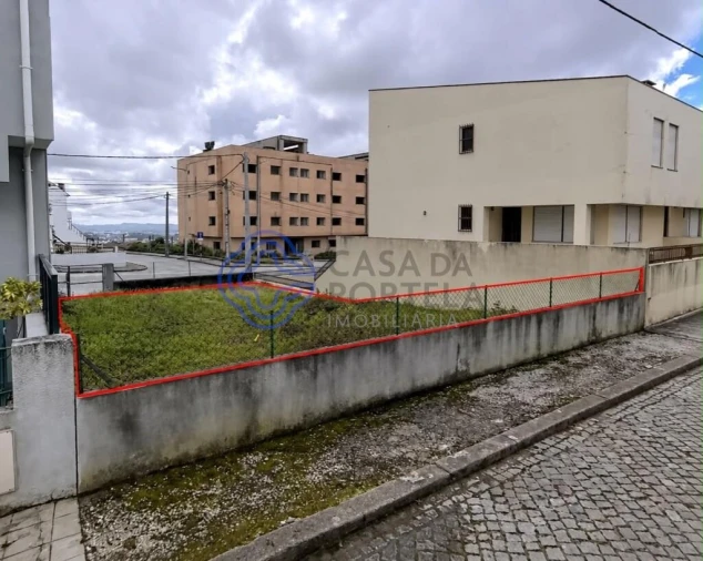 Terreno para Venda em Baguim do Monte (Rio Tinto) Foto 2