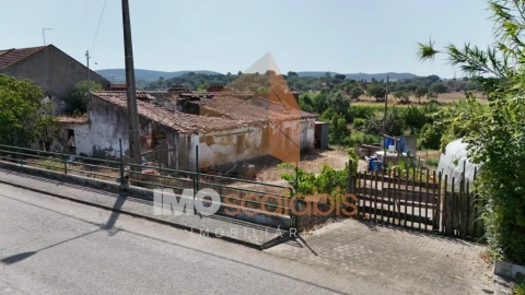 Moradia T2 para Venda em Vale de Cavalos