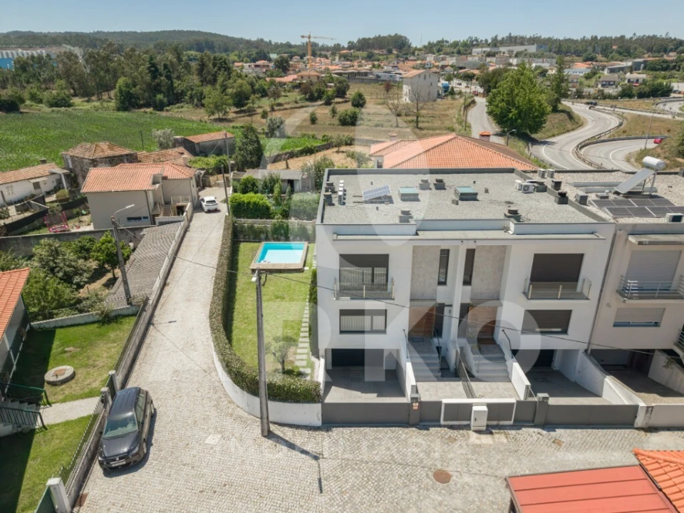 Moradia T3 para Venda em Santo Tirso, Couto (Santa Cristina e São Miguel) e Burgães Foto 47
