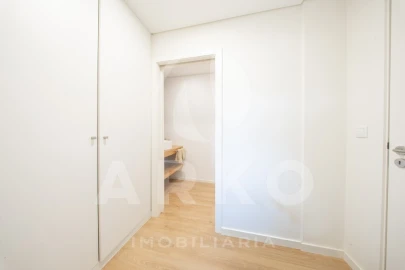 Moradia T3 para Venda em Santo Tirso, Couto (Santa Cristina e São Miguel) e Burgães