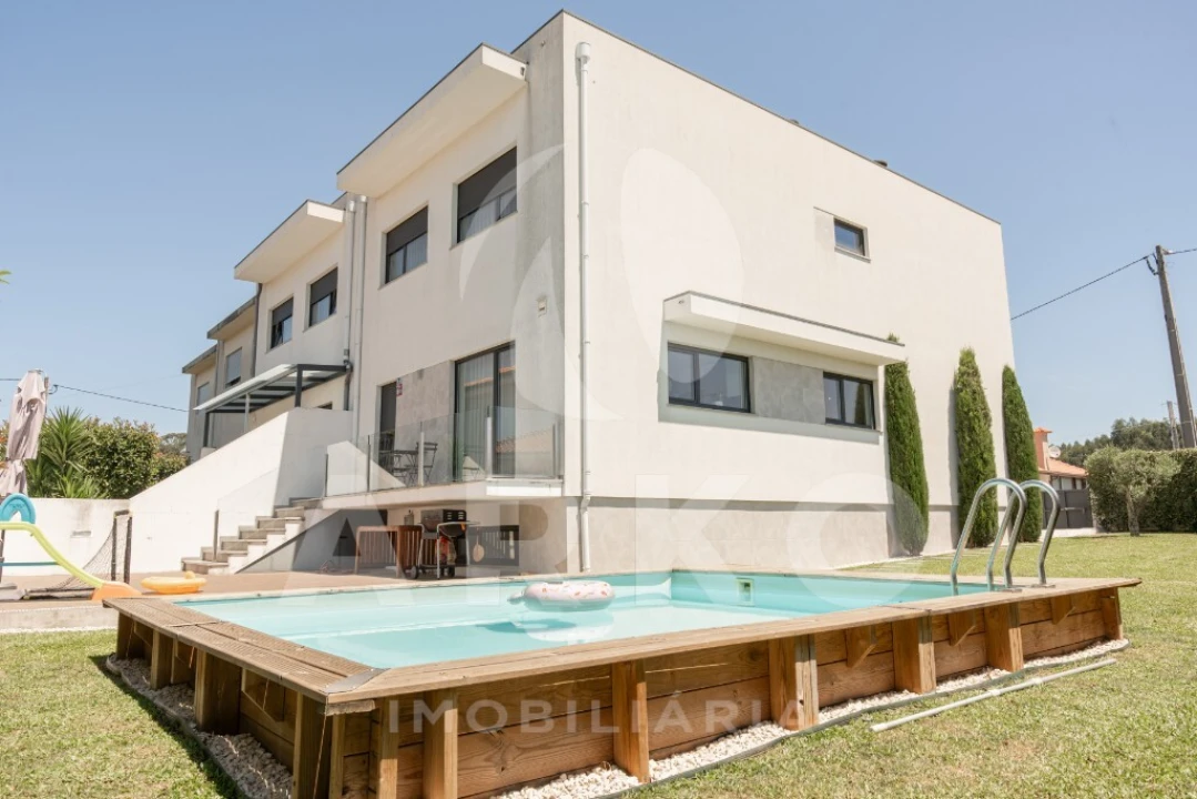 Moradia T3 para Venda em Santo Tirso, Couto (Santa Cristina e São Miguel) e Burgães Foto 36