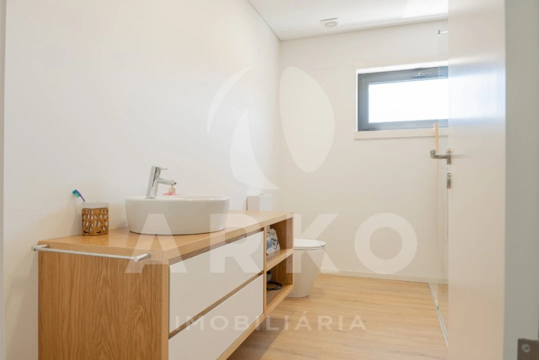 Moradia T3 para Venda em Santo Tirso, Couto (Santa Cristina e São Miguel) e Burgães Foto 32