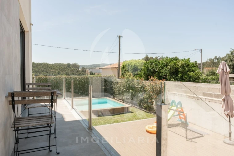 Moradia T3 para Venda em Santo Tirso, Couto (Santa Cristina e São Miguel) e Burgães Foto 40