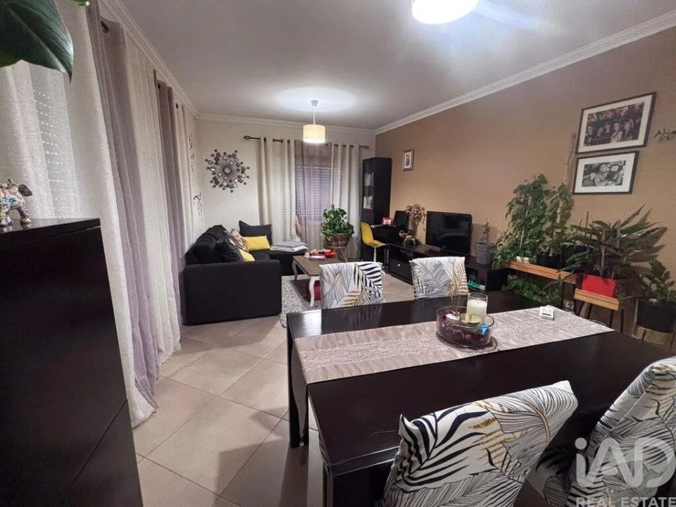 Apartamento T2 para Venda em São Brás de Alportel Foto 3
