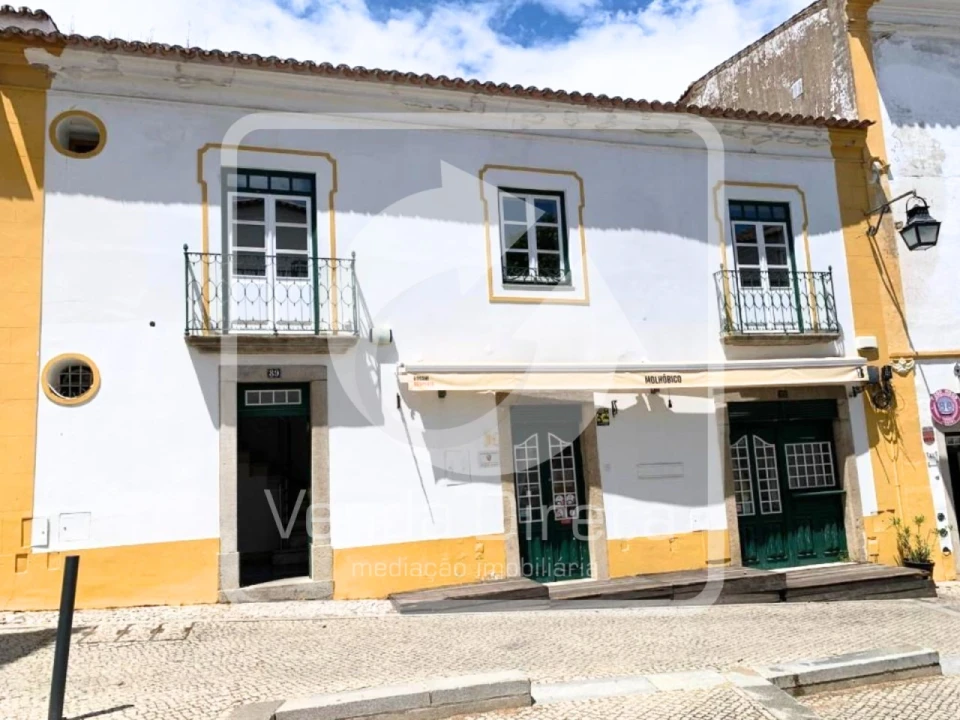 Moradia T4 para Venda em Évora (São Mamede, Sé, São Pedro e Santo Antão) Foto 2