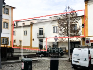 Moradia T4 para Venda em Évora (São Mamede, Sé, São Pedro e Santo Antão)