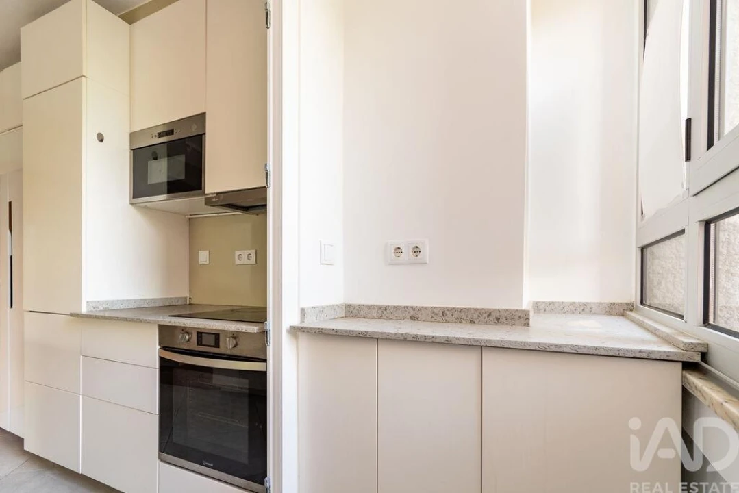 Apartamento T3 para Venda em Aldoar, Foz do Douro e Nevogilde Foto 6