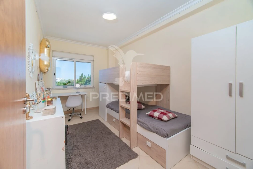 Apartamento T1 para Venda em Carregado e Cadafais Foto 11