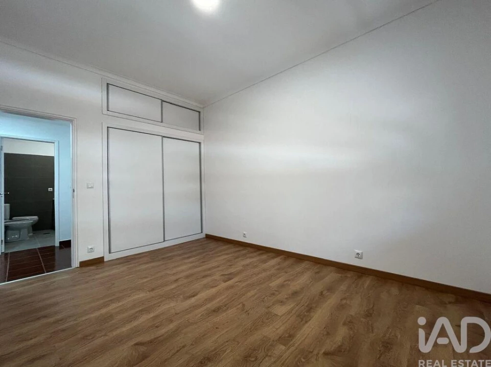 Apartamento T3 para Venda em Darque Foto 36