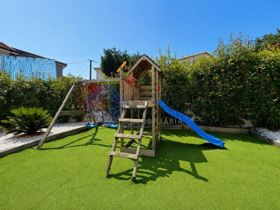 Apartamento T3 para Venda em Rebordosa Foto 36