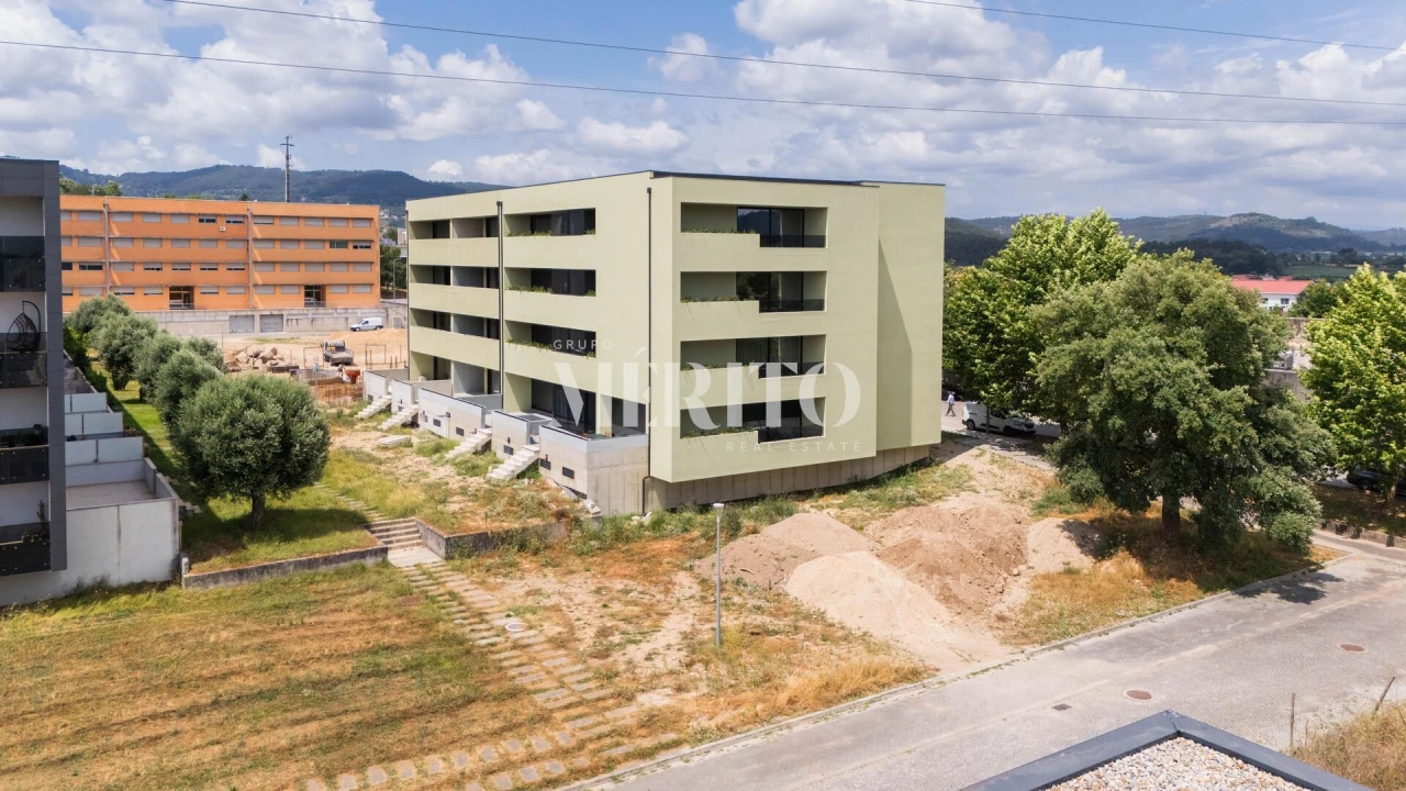 Apartamento T3 para Venda em Caldelas Foto 31