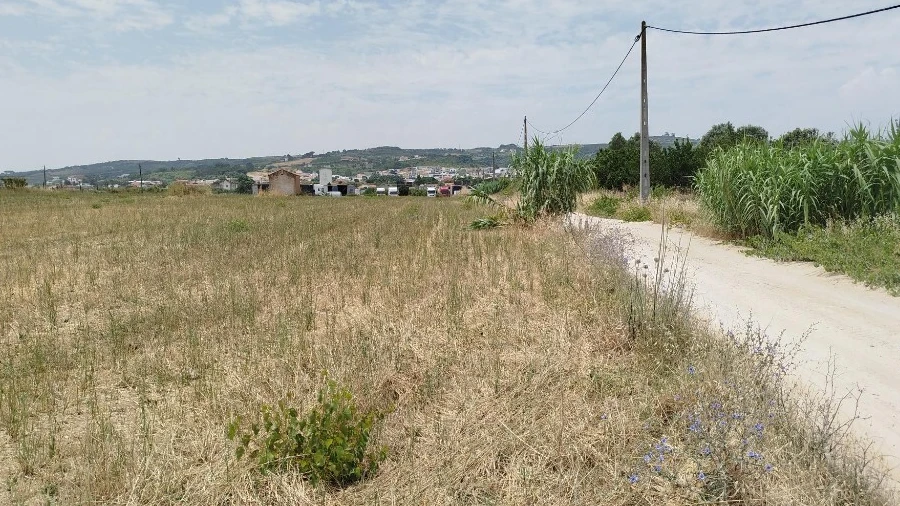 Terreno para Venda em Carregado e Cadafais