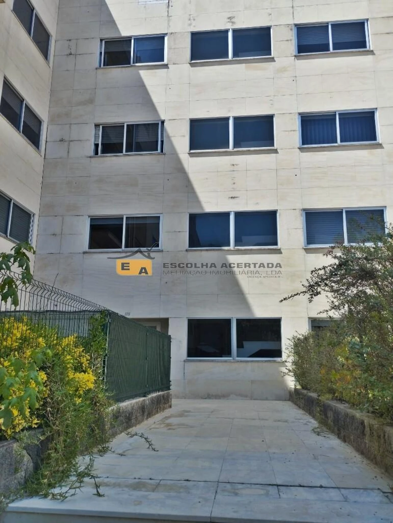 Apartamento T2 para Venda em Moreira Foto 17