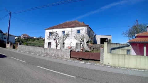 Moradia T5 para Venda em Arega