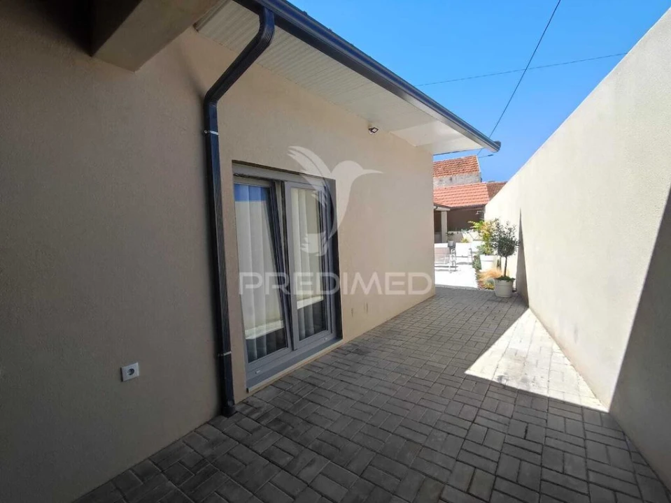 Moradia T4 para Venda em Soza Foto 14