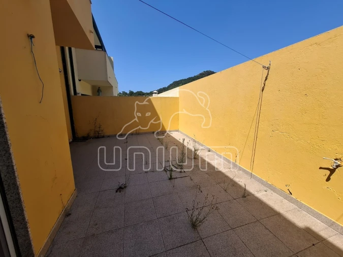 Moradia T3 para Venda em Vila Praia de Ancora Foto 9