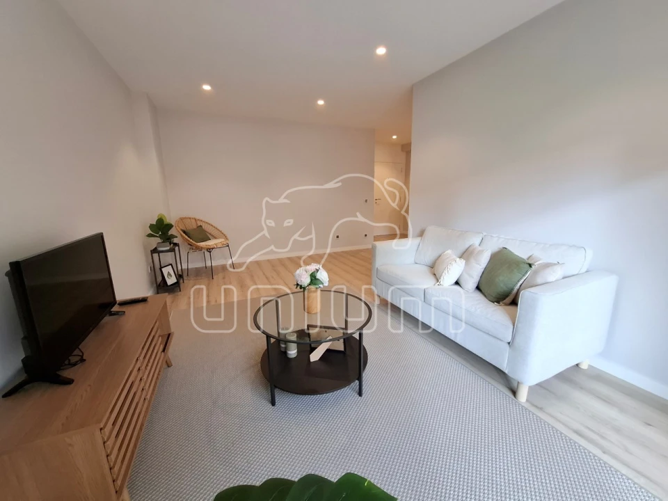 Apartamento T1 para Venda em Chafe Foto 3