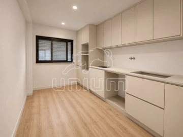 Apartamento T1 para Venda em Chafe