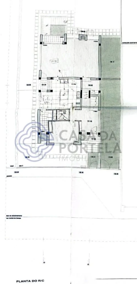 Moradia T4 para Venda em Nogueira e Silva Escura