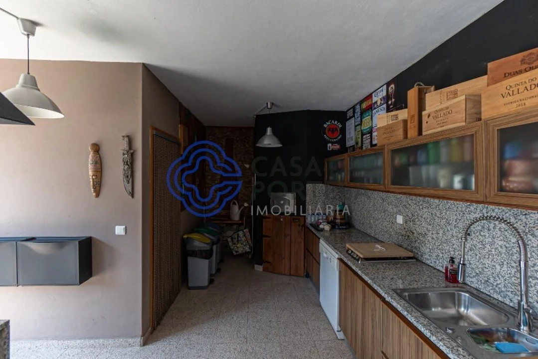 Moradia T4 para Venda em Nogueira e Silva Escura Foto 17