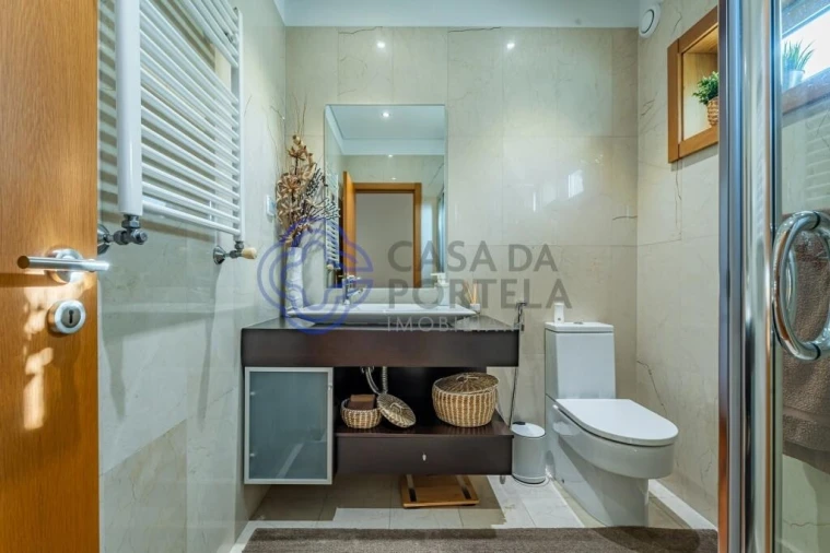 Moradia T4 para Venda em Nogueira e Silva Escura Foto 39