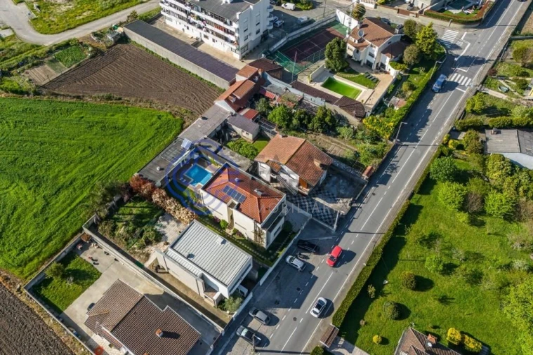 Moradia T4 para Venda em Nogueira e Silva Escura Foto 53
