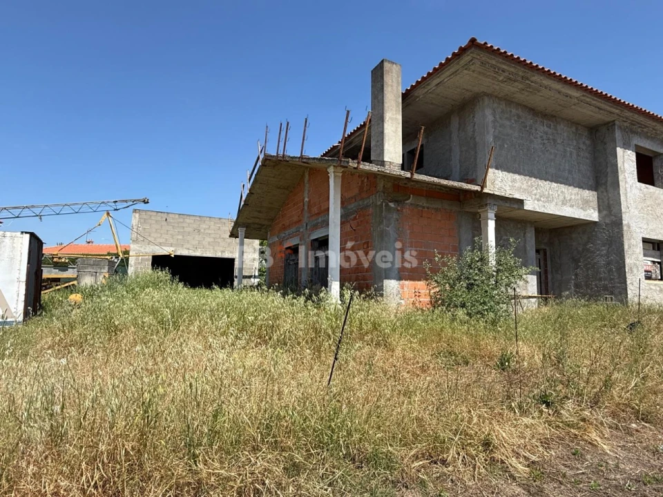 Moradia T4 para Venda em Montalvo Foto 16