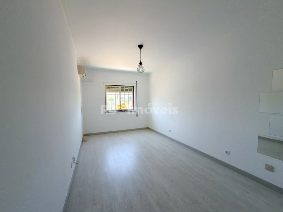 Apartamento T4 para Venda em Nossa Sra de Fatima Foto 27