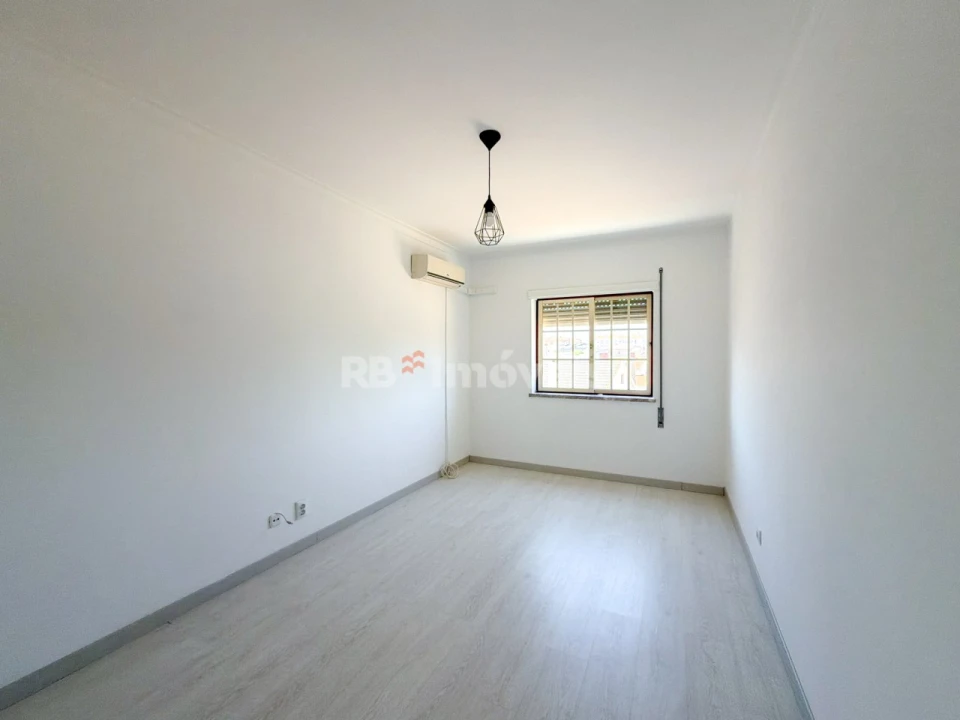 Apartamento T4 para Venda em Nossa Sra de Fatima Foto 28