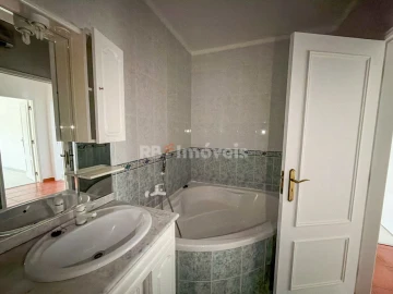 Apartamento T4 para Venda em Nossa Sra de Fatima