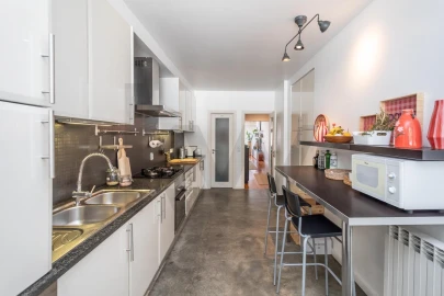 Apartamento T3 para Venda em Algés, Linda-A-Velha e Cruz Quebrada-Dafundo