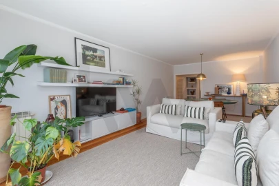 Apartamento T3 para Venda em Algés, Linda-A-Velha e Cruz Quebrada-Dafundo