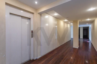Apartamento T3 para Venda em Algés, Linda-A-Velha e Cruz Quebrada-Dafundo