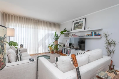 Apartamento T3 para Venda em Algés, Linda-A-Velha e Cruz Quebrada-Dafundo