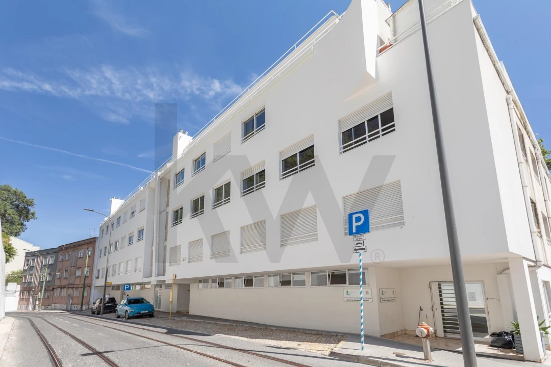 Apartamento T3 para Venda em Algés, Linda-A-Velha e Cruz Quebrada-Dafundo Foto 3