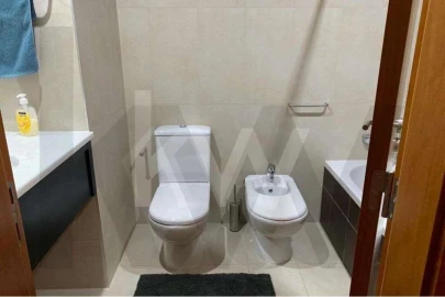 Apartamento T3 para Arrendamento em São Martinho