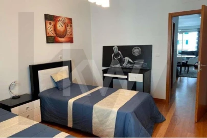 Apartamento T3 para Arrendamento em São Martinho