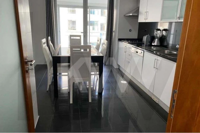 Apartamento T3 para Arrendamento em São Martinho Foto 3