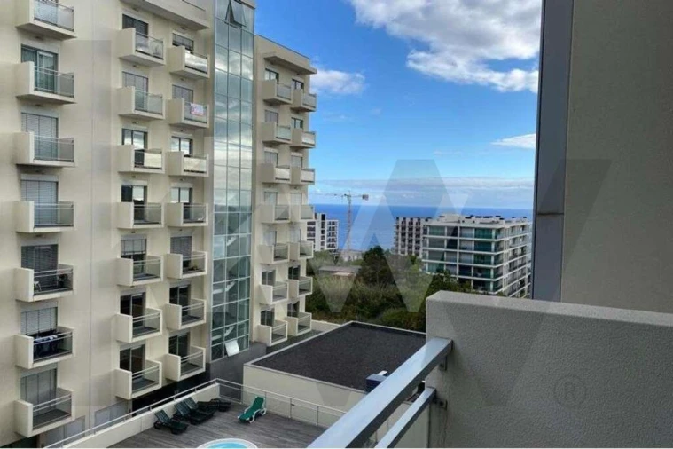 Apartamento T3 para Arrendamento em São Martinho Foto 12