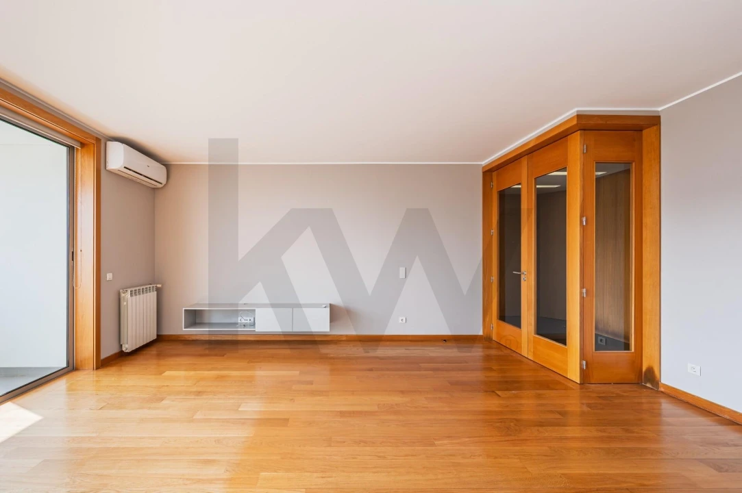 Apartamento T2 para Arrendamento em Santa Marinha e São Pedro da Afurada Foto 3