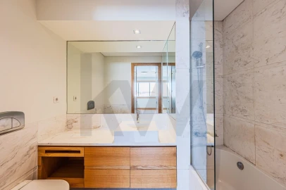 Apartamento T2 para Arrendamento em Santa Marinha e São Pedro da Afurada