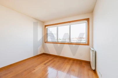 Apartamento T2 para Arrendamento em Santa Marinha e São Pedro da Afurada