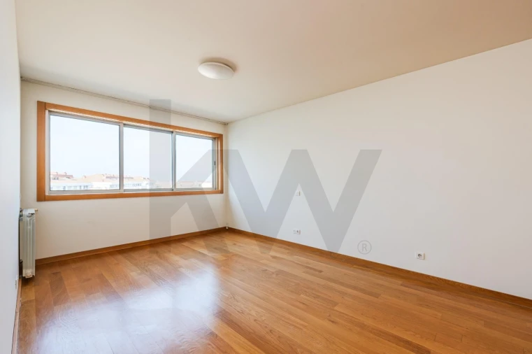 Apartamento T2 para Arrendamento em Santa Marinha e São Pedro da Afurada Foto 9
