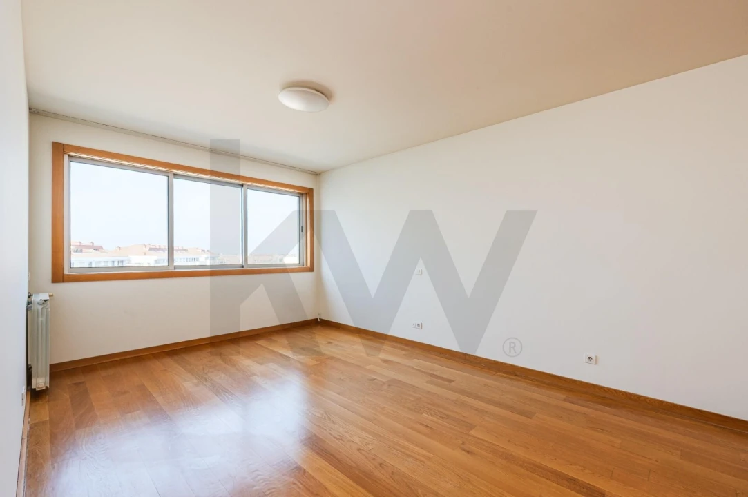 Apartamento T2 para Arrendamento em Santa Marinha e São Pedro da Afurada Foto 9