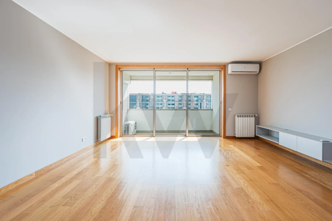 Apartamento T2 para Arrendamento em Santa Marinha e São Pedro da Afurada Foto 1