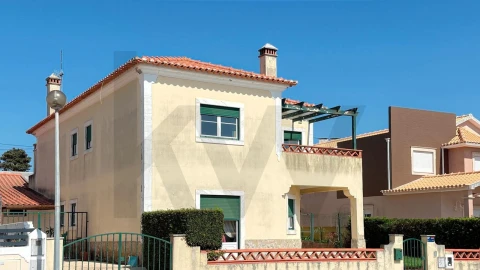 Moradia T4 para Venda em Silveira