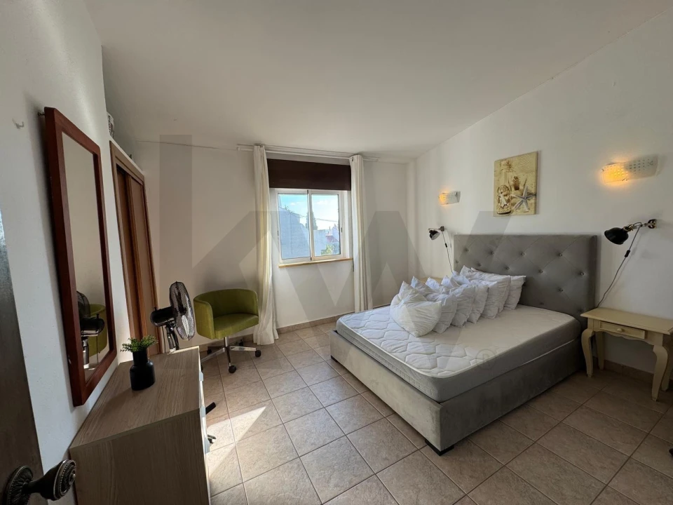 Apartamento T1 para Venda em Porches Foto 9