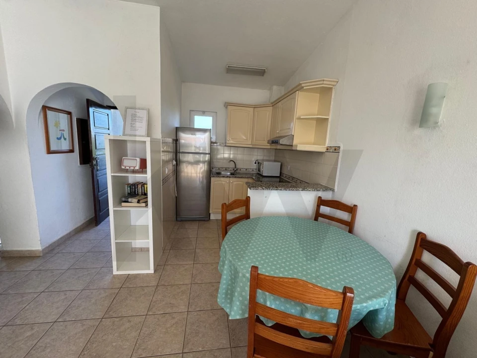 Apartamento T1 para Venda em Porches Foto 6